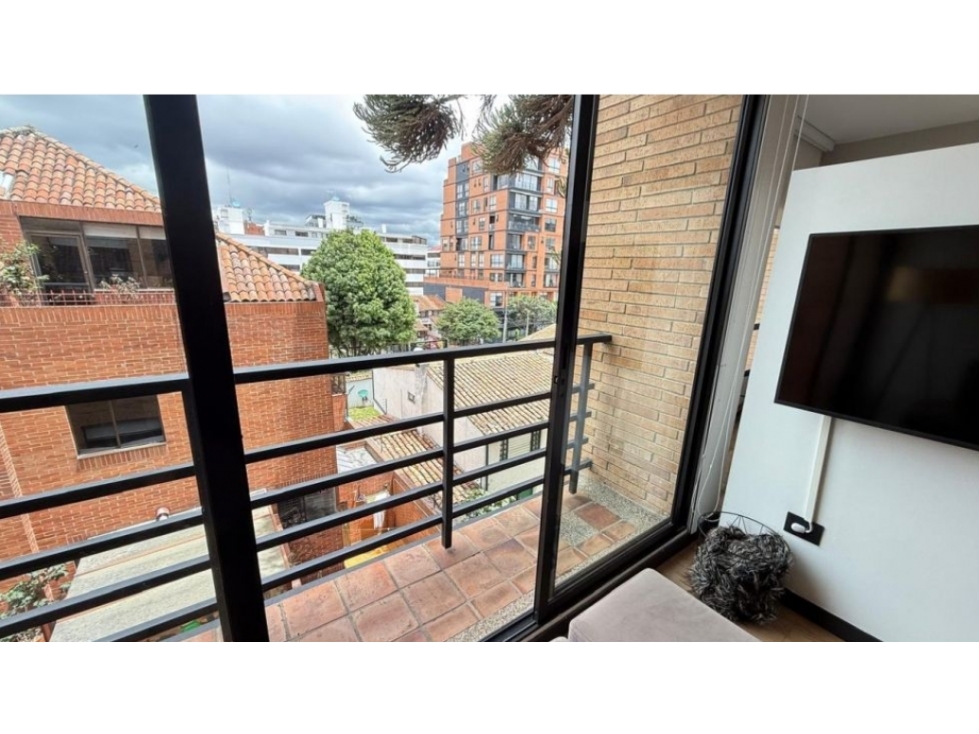 SE VENDE APARTAMENTO AMOBLADO EN SANTA BARBARA, BOGOTA — foto 3