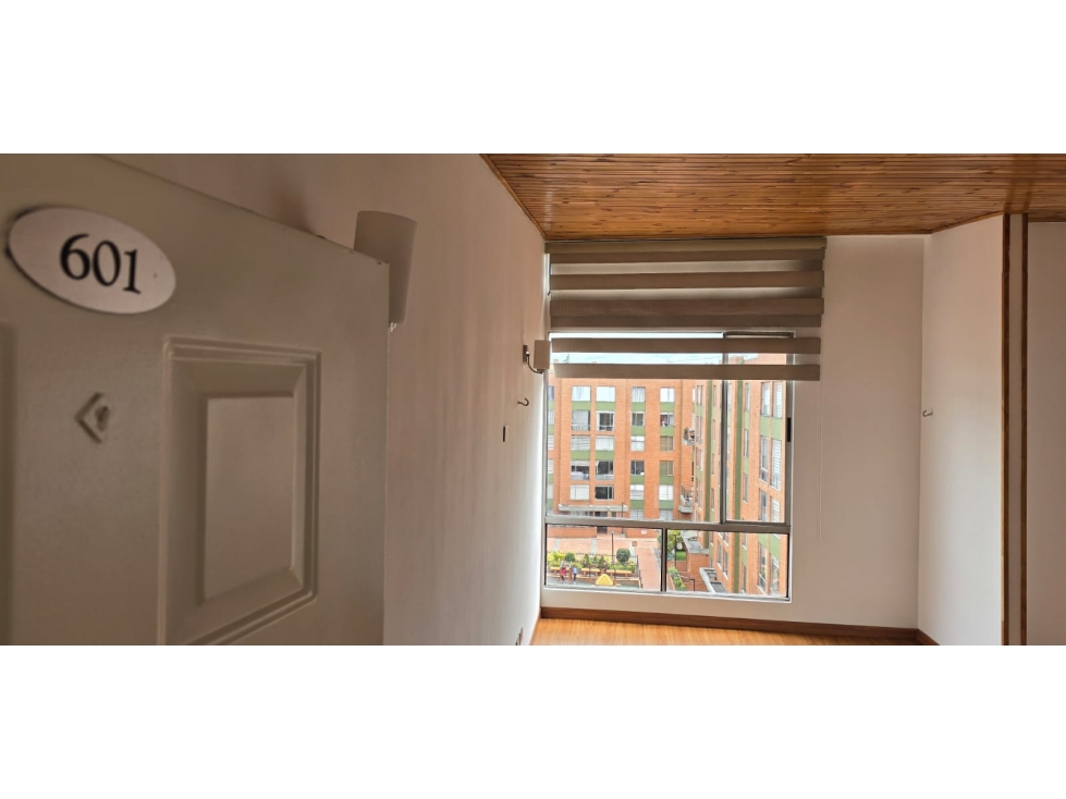 APARTAMENTO EN ARRIENDO HAYUELOS, BOGOTA — foto 3