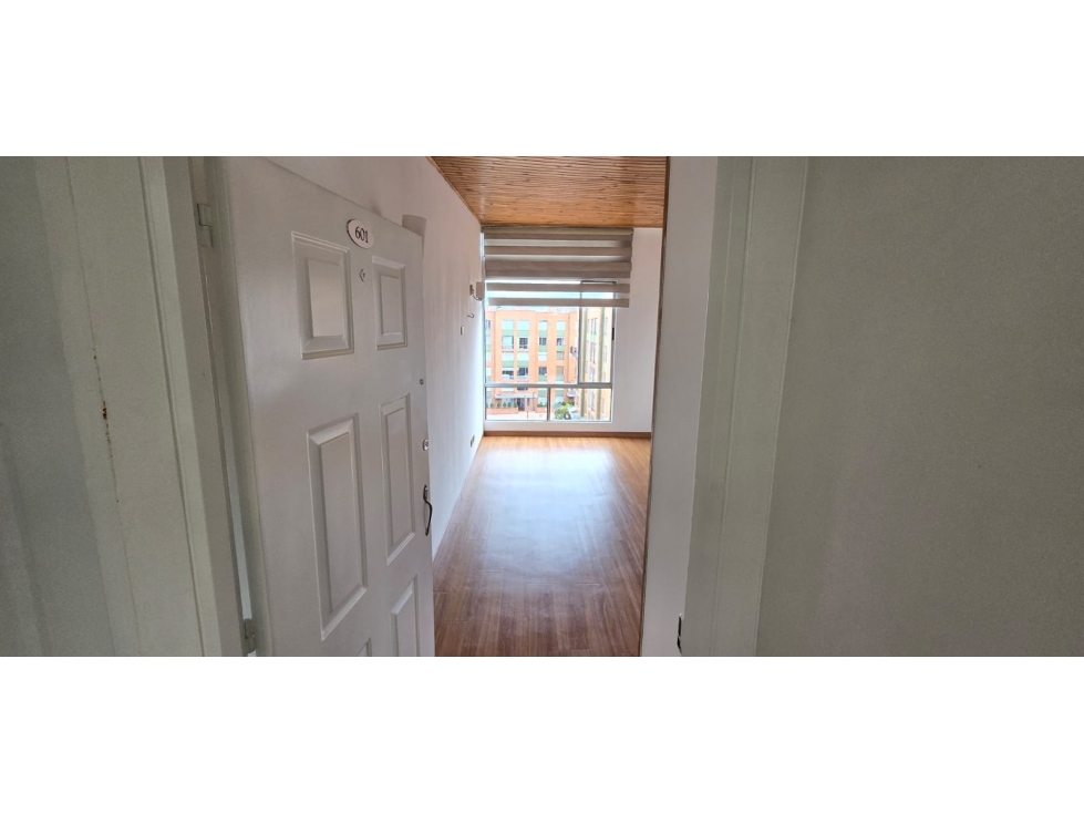APARTAMENTO EN ARRIENDO HAYUELOS, BOGOTA — foto 2