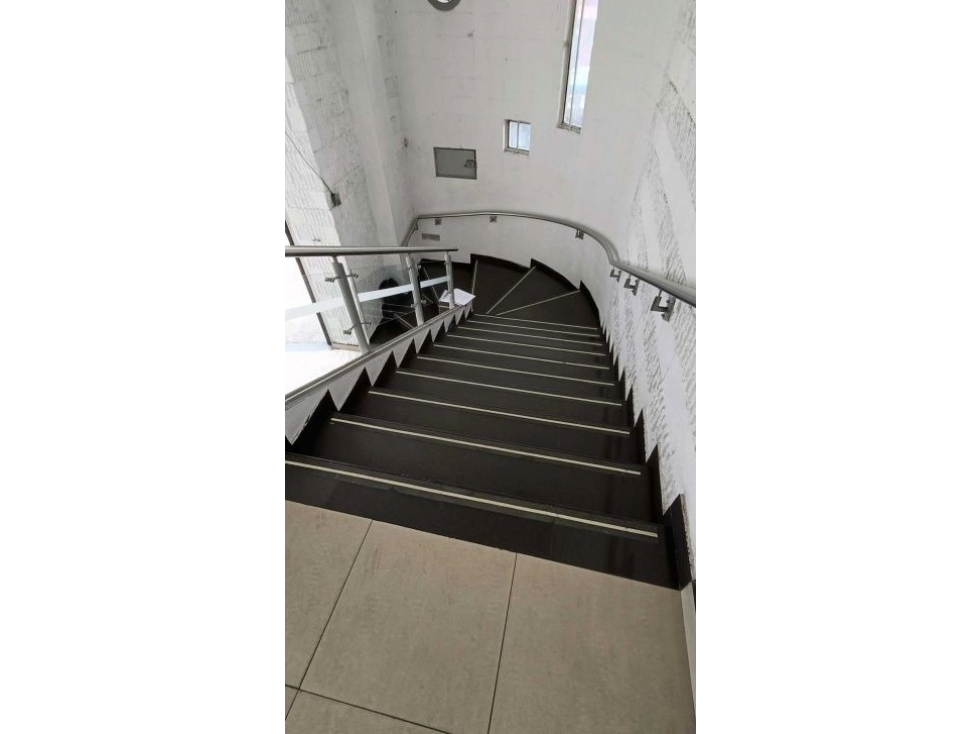 SE VENDE LOCAL EN GRAN BRITALIA BOGOTA — foto 4