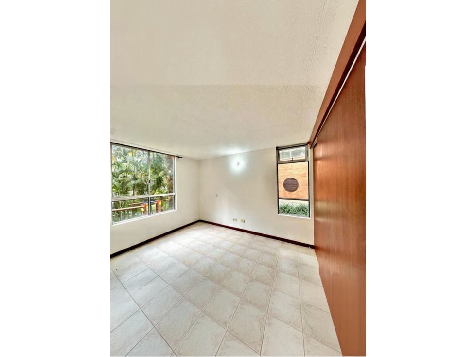 SE VENDE APARTAMENTO EN EL POBLADO MEDELLIN — foto 4