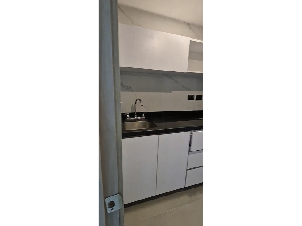 SE VENDE Y/O ARRIENDA OFICINA EN CENTRO INTERNACIONAL BOGOTA — foto 5
