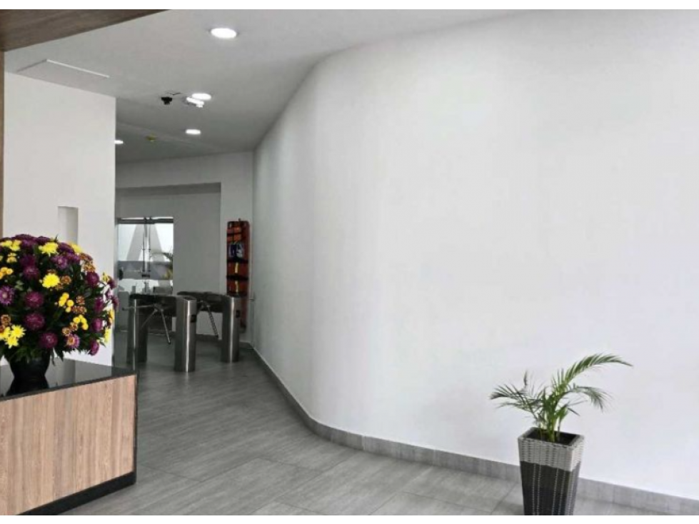 SE VENDE/ARRIENDA OFICINA EN SANTA BARBARA BOGOTA — foto 5