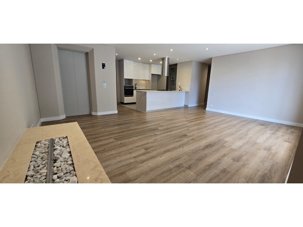 SE ARRIENDA APARTAMENTO EN BARRIO PROVENZA BOGOTÁ — foto 2