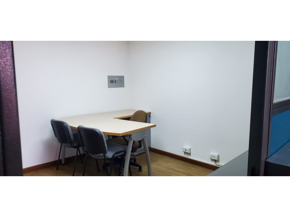 SE VENDE OFICINA EN EL LAGO BOGOTA — foto 6