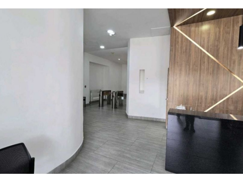 SE VENDE/ARRIENDA OFICINA EN SANTA BARBARA BOGOTA — foto 6