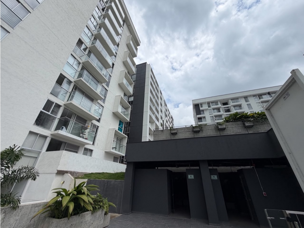 RENTA APARTAMENTO SEC UNICENTRO PEREIRA 114MTS