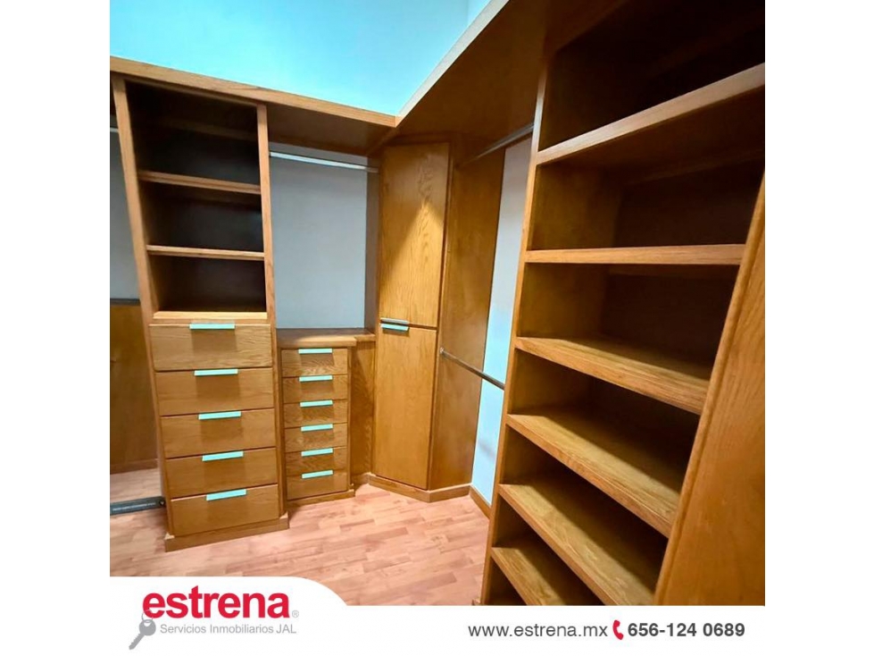 RESIDENCIA EN VENTA CON ALBERCA EN FRACCIONAMIENTO LA ZARZUELA — foto 3