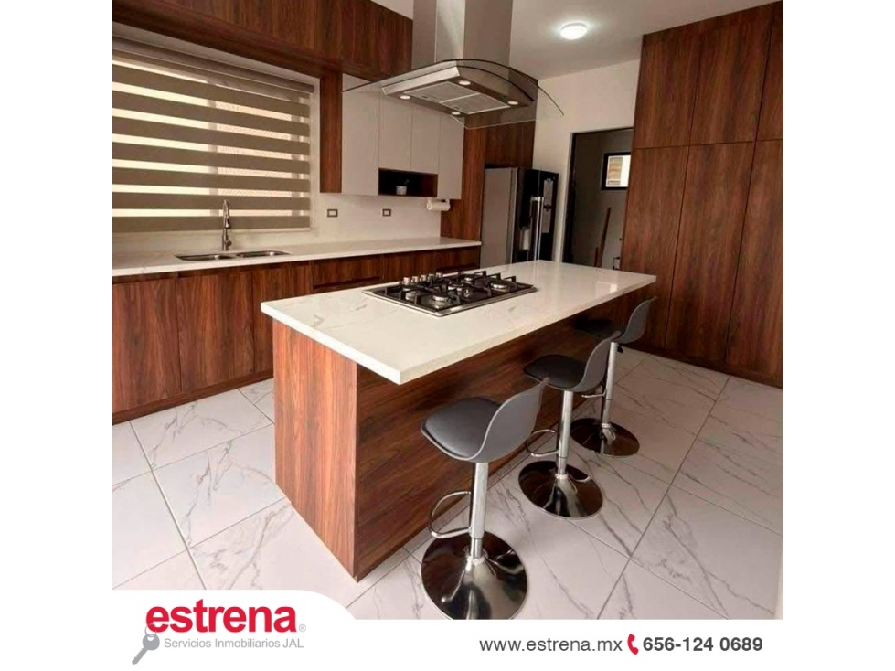 CASA EN VENTA EN FRACCIONAMIENTO CERCA DE AVENIDAS PRINCIPALES — foto 2