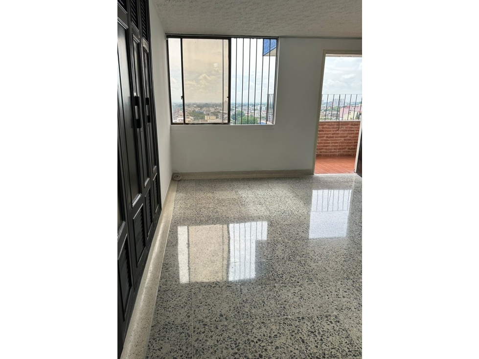 VENTA DE APARTAMENTO EN EDIFICIO CONQUISTADORES SAN FERNANDO — foto 5