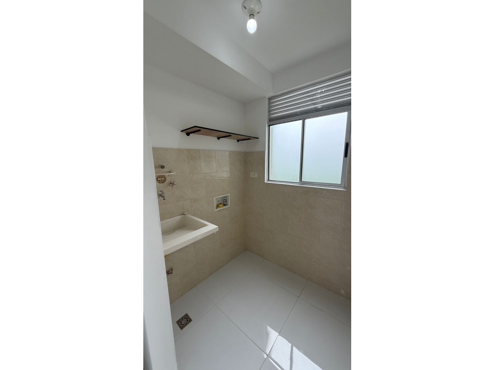 APARTAMENTO EN VENTA EN LANTANA BOCHALEMA SUR DE CALI PISO 9 — foto 5