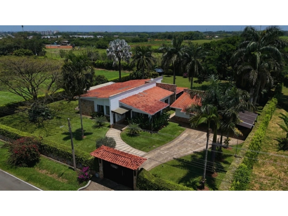 VENTA DE CASA DE LUJO EN CONDOMINIO LAS MERCEDES JAMUNDÍ VALLE — foto 2