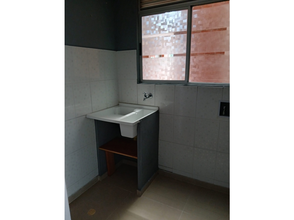 APARTAMENTO EN VENTA EN PARQUE DE ALCAZAR PISO 3 HACIENDA SUR DE CALI — foto 5