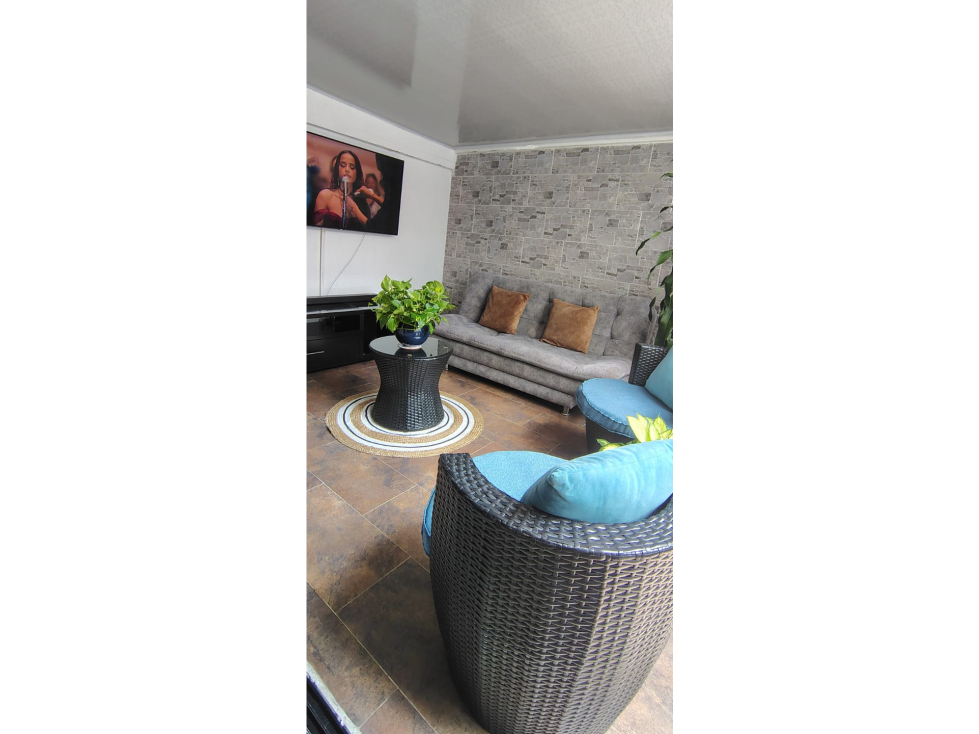 CASA EN VENTA DE 2 NIVELES EN VENTINO PARQUE NATURA JAMUNDÍ — foto 3