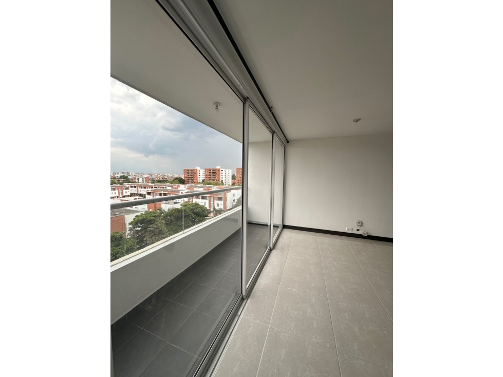 APARTAMENTO EN ALQUILER EN PORTAL DEL LILI PISO 6 SUR DE CALI — foto 4