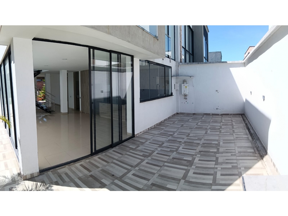 CASA EN ALQUILER DE 3 PISOS EN MANANTIAL DE LAS MERCEDES JAMUNDÍ VALLE - 5