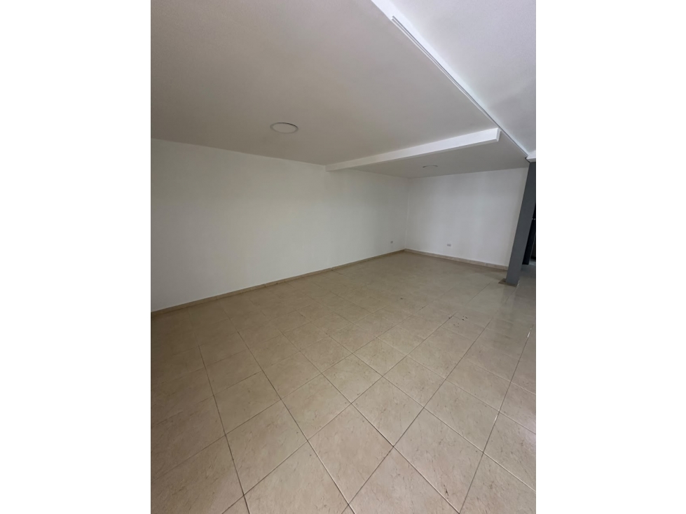ALQUILER DE LOCAL COMERCIAL EN SAN VICENTE PISO 3 EN EL NORTE DE CALI — foto 6