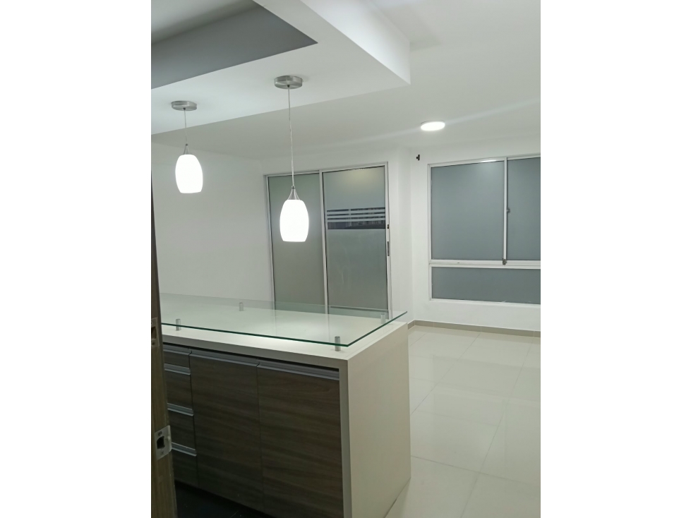 APARTAMENTO EN ALQUILER EN SAN GABRIEL, PISO 1 VALLE DEL LILI — foto 4