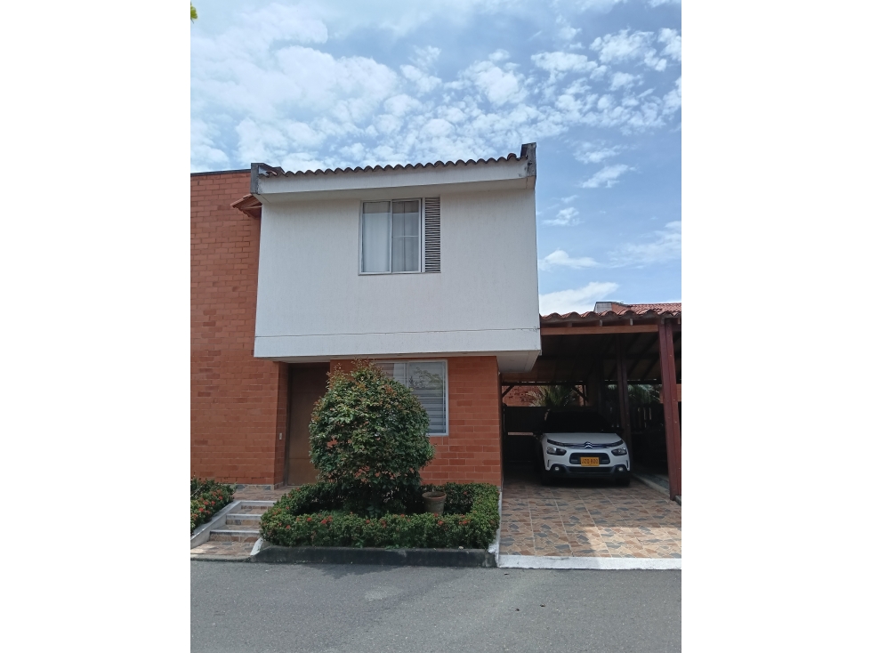 CASA EN VENTA EN CONDOMINIO CINCO SOLES DE 2 NIVELES JAMUNDÍ VALLE