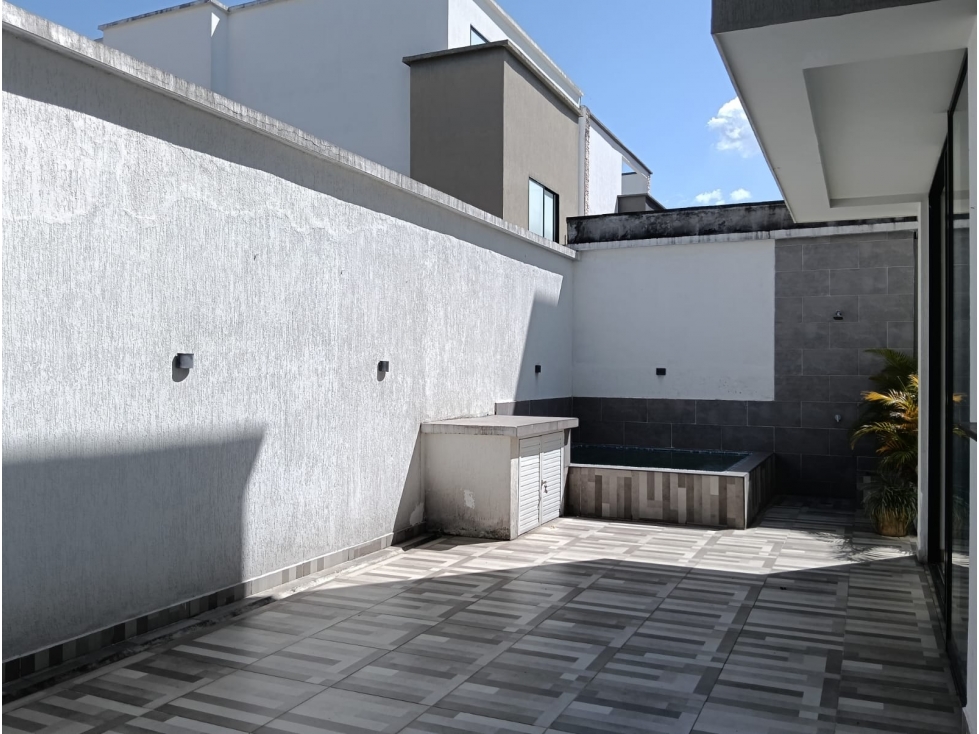 CASA EN ALQUILER DE 3 PISOS EN MANANTIAL DE LAS MERCEDES JAMUNDÍ VALLE - 6