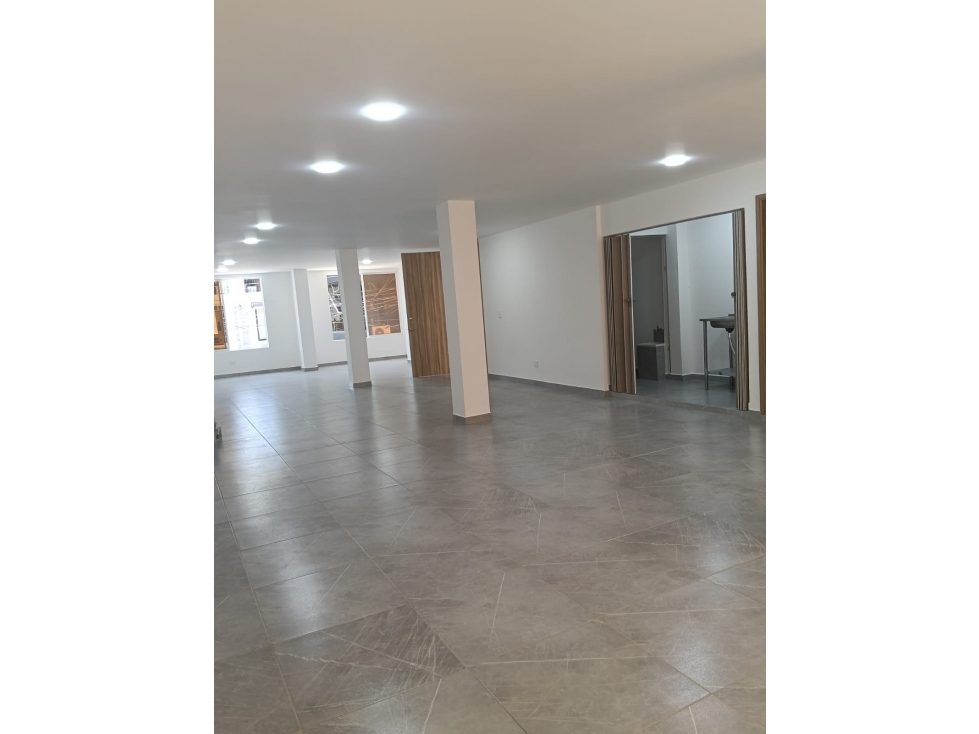 LOCALES COMERCIALES AMPLIOS EN ALQUILER EN JAMUNDÍ VALLE - 4
