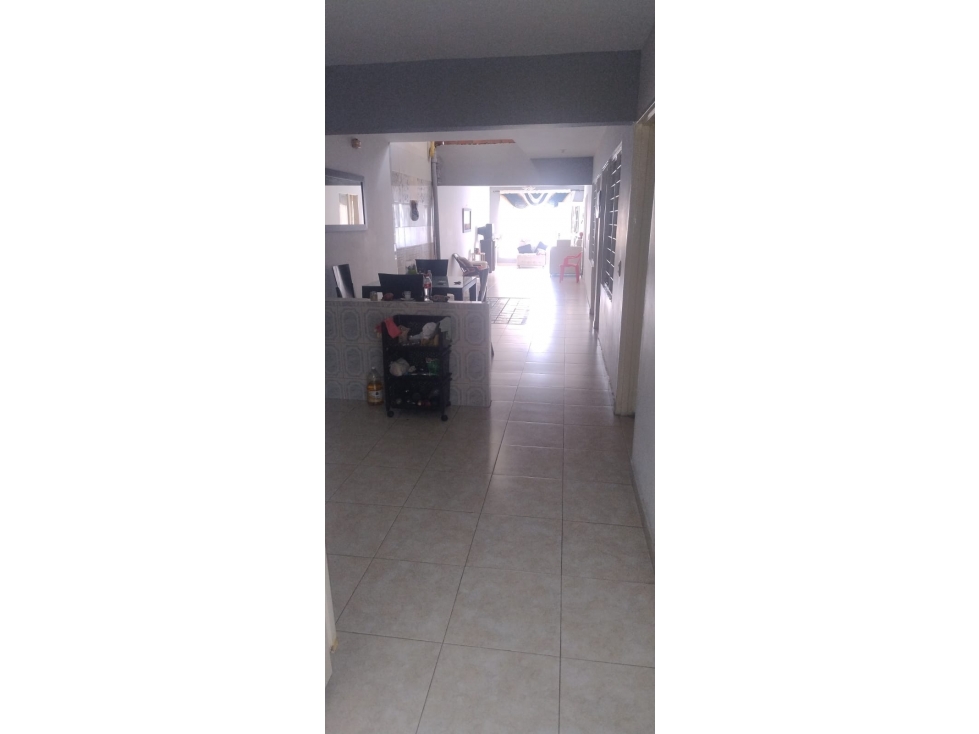 CASA EN VENTA DE 2 NIVELES Y TERRAZA EN EL JARDIN ORIENTE DE CALI — foto 4