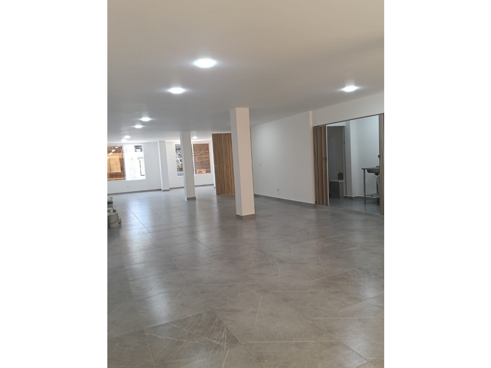 LOCALES COMERCIALES AMPLIOS EN ALQUILER EN JAMUNDÍ VALLE - 3