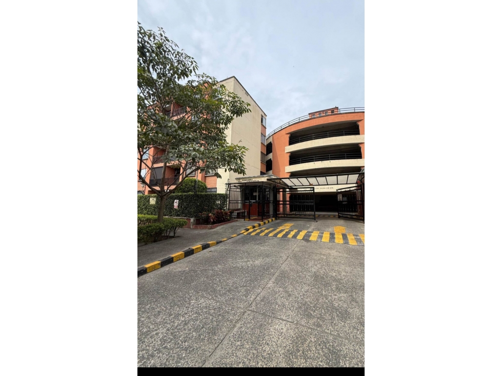 APARTAMENTO EN VENTA EN GRATAMIRA H SUR CENTRAL DE CALI PISO 3
