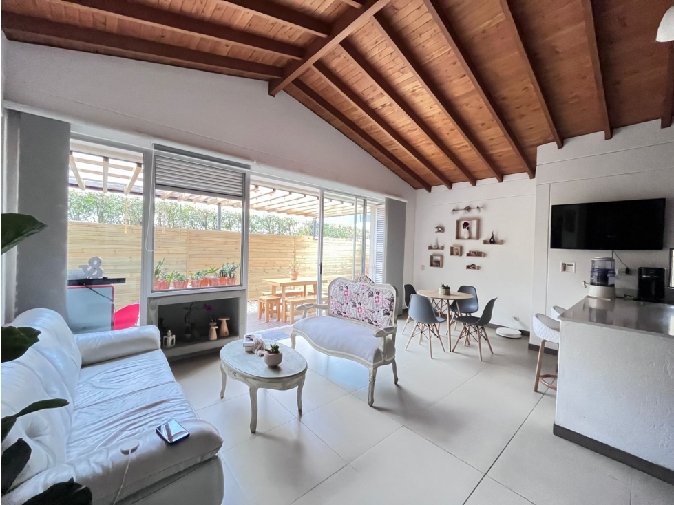 CASA DE UN NIVEL EN EL RETIRO-EXCELENTE UBICACIÓN