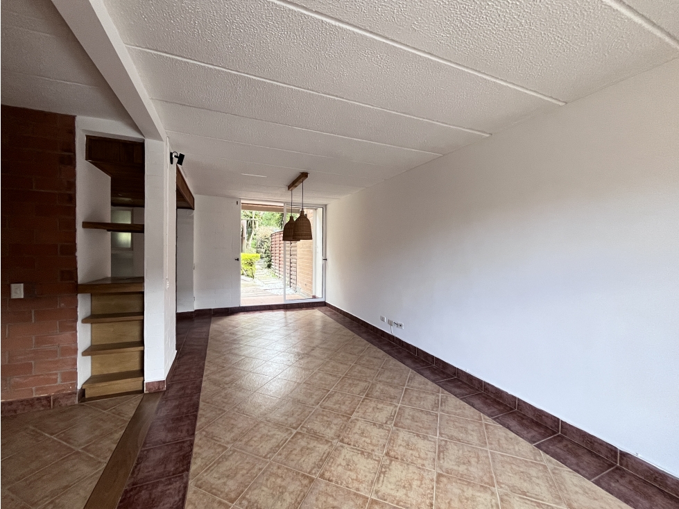 Casa en el del Retiro, muy cerca al parque — foto 2