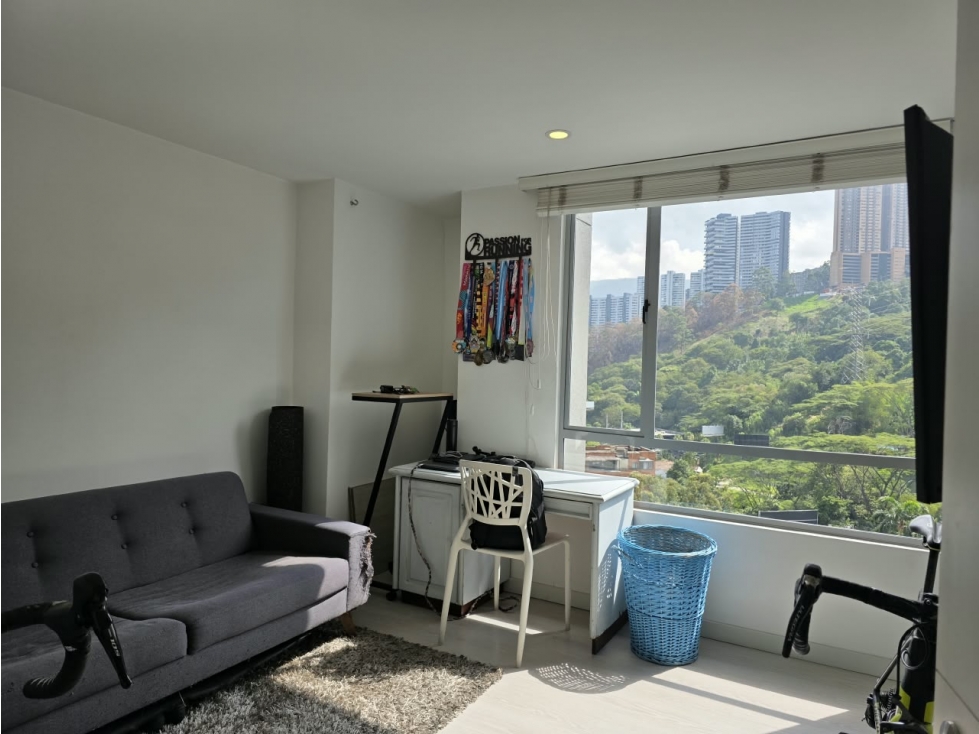 APARTAMENTO EN CASTROPOL MEDELLÍN — foto 4