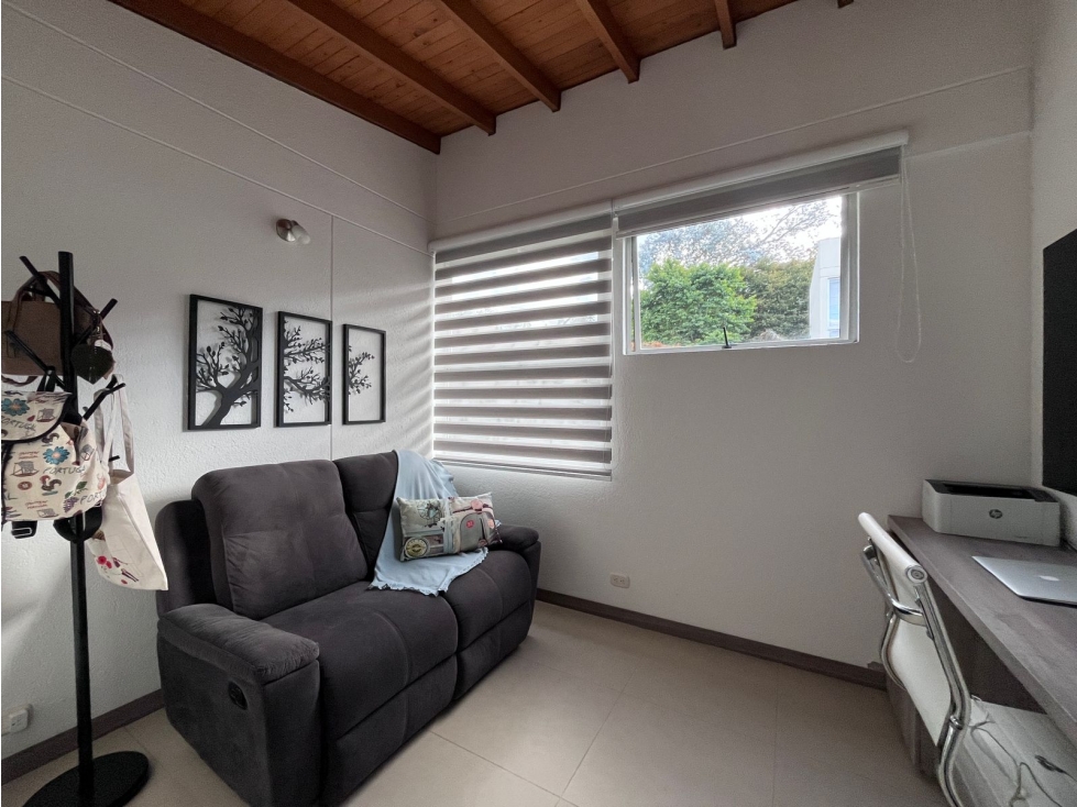 CASA DE UN NIVEL EN EL RETIRO-EXCELENTE UBICACIÓN — foto 2