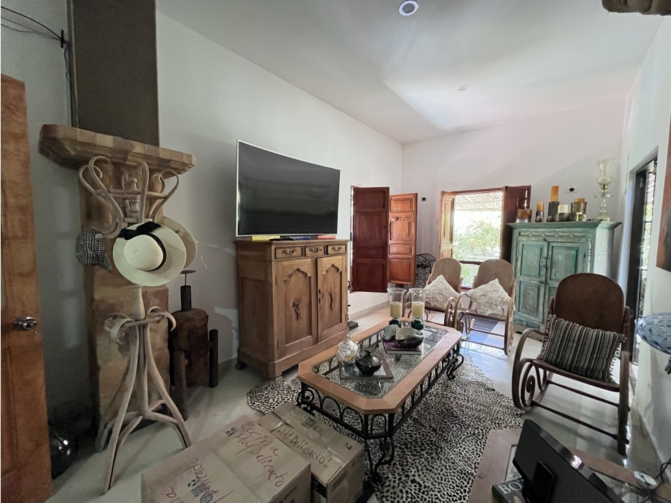 Casa independiente en La vía La Fe-El Retiro — foto 3