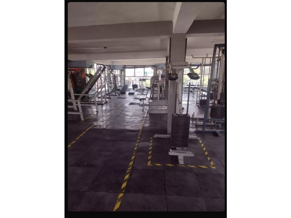VENTA DE EDIFICIO CON LOCALES COMERCIALES CUERNAVACA - 1