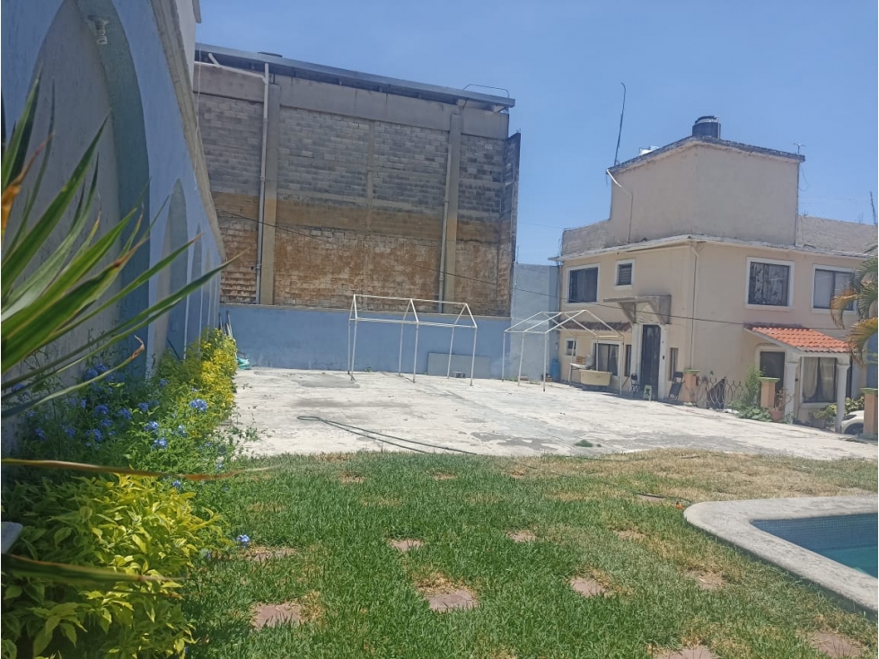 VENTA CASA COMO TERRENO CUERNAVACA,MOR