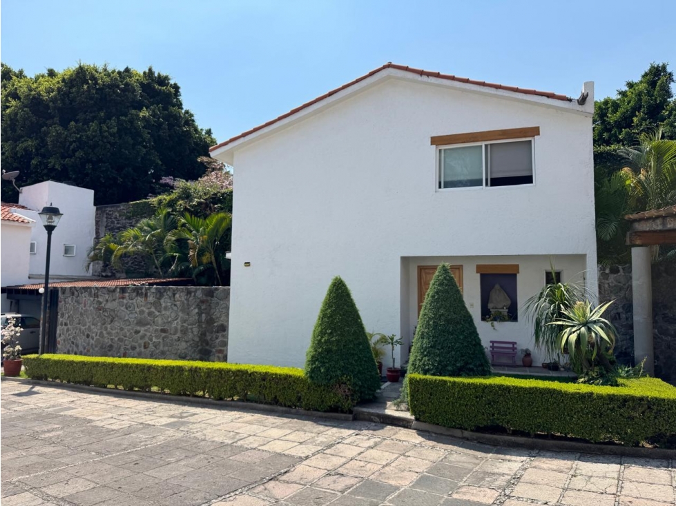 CASA VENTA EN CONDOMINIO, LOMAS DE ATZINGO CUERNAVACA