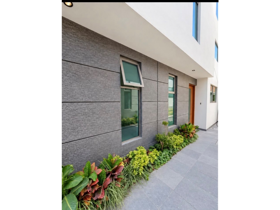 VENTA CASA LOMAS TRUJILLO