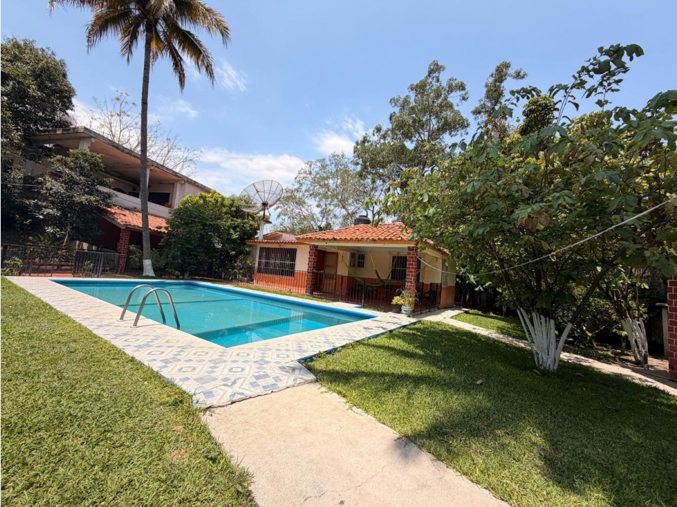 VENTA DE 2 CASAS CON ALBERCA EN HUATECALCO,MORELOS — foto 2