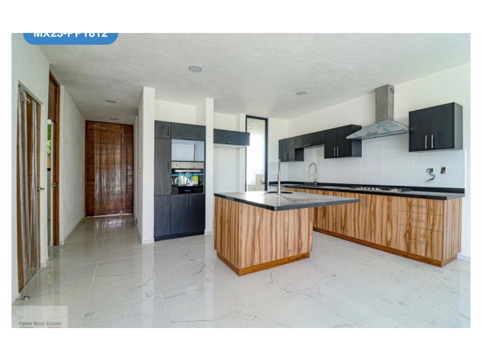 VENTA CASA EN 3 DE MAYO C/ALBERCA Y ROOF — foto 6