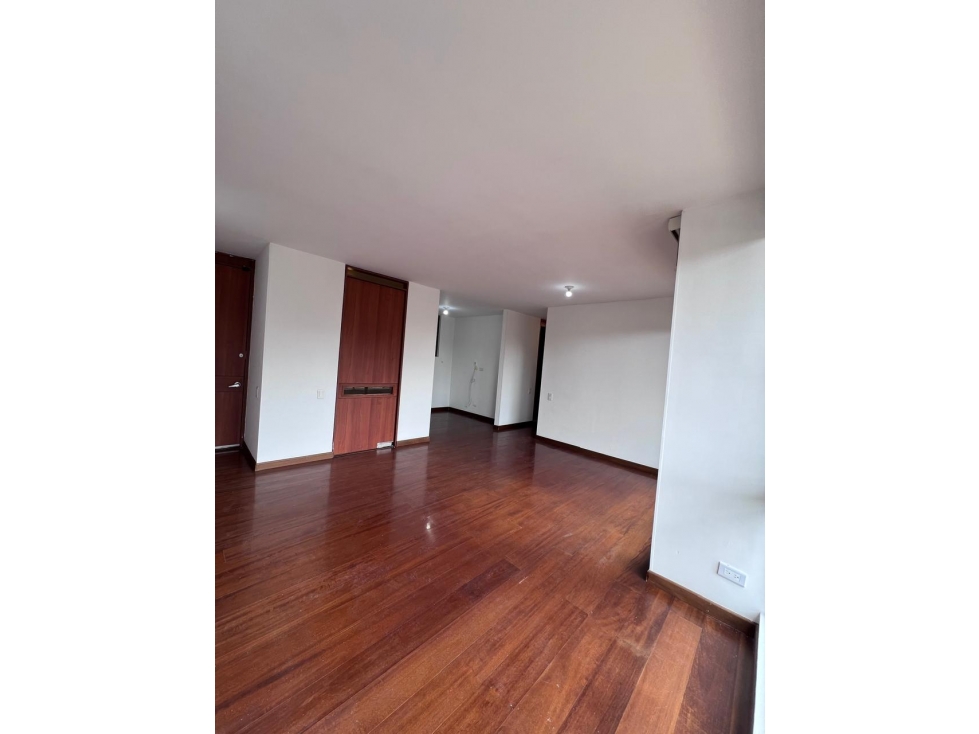Apto Altos de la Colina 3H 2B 88M2