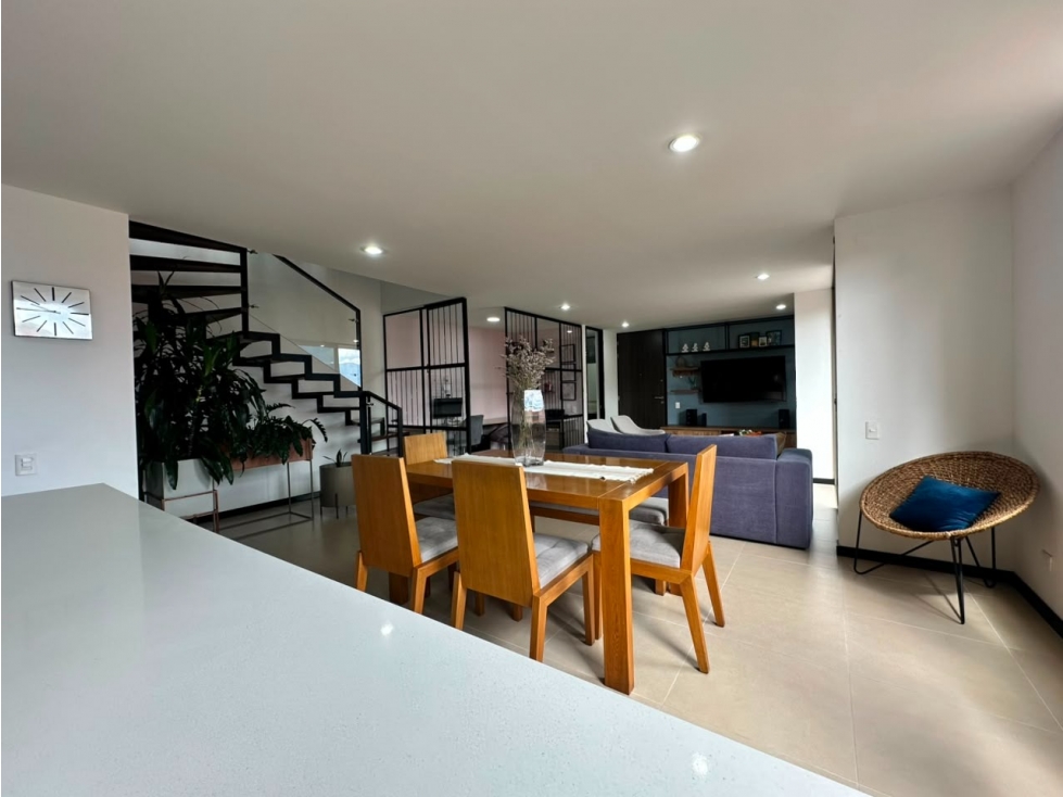 Vendo apartamento duplex en Altos del Poblado — foto 4