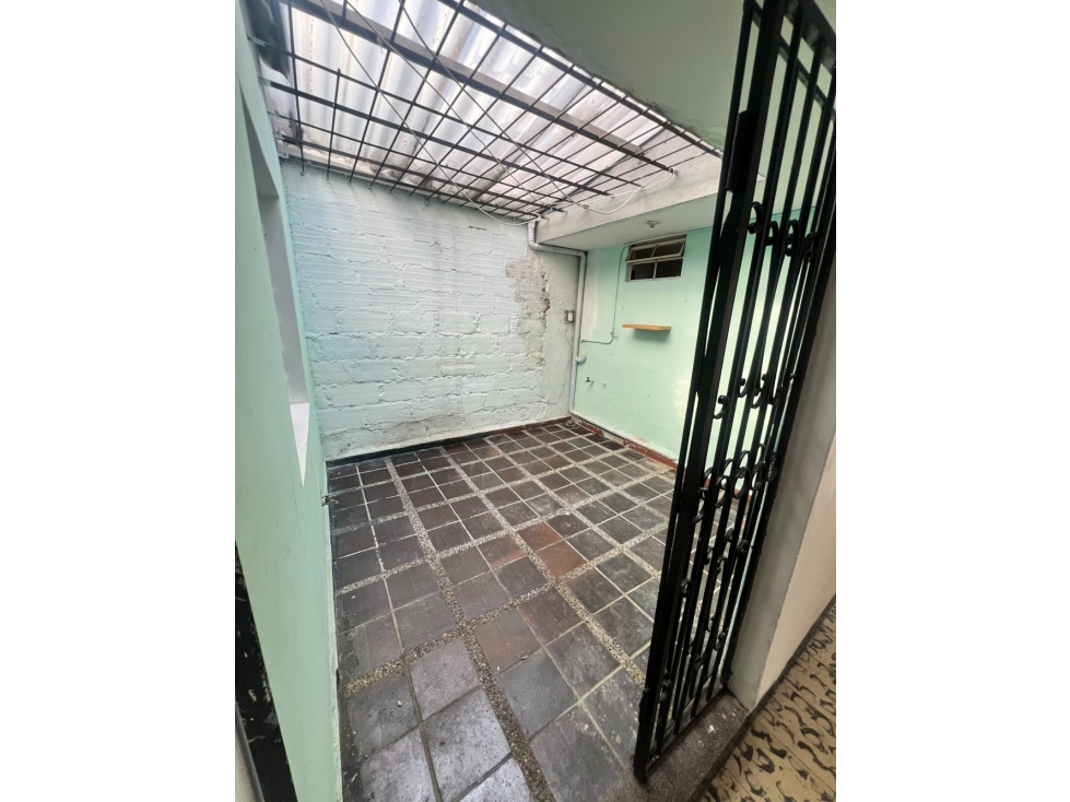 SE ARRIENDA CASA MANRIQUE — foto 3