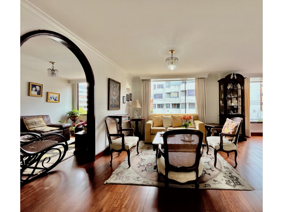 Venta Amplios espacios y excelente ubicación en Santa Bárbara — foto 2