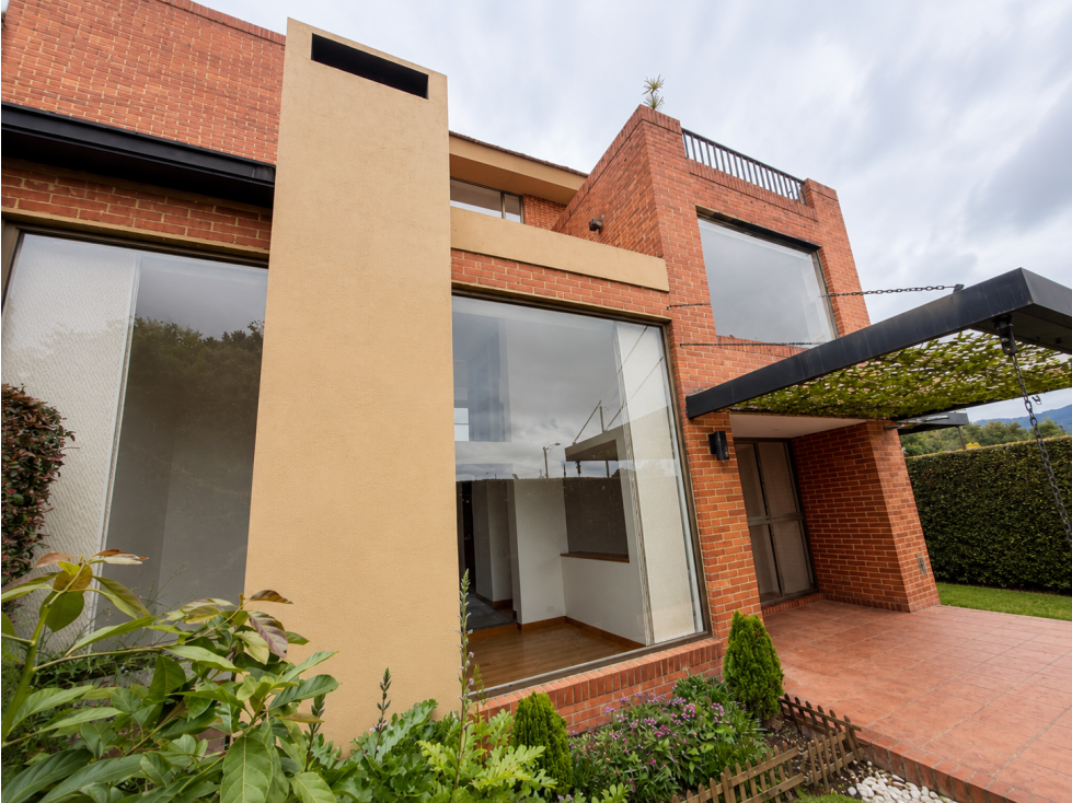 Casa Esquinera en venta en Arrayanes | Club House, Jardín y Terraza — foto 4