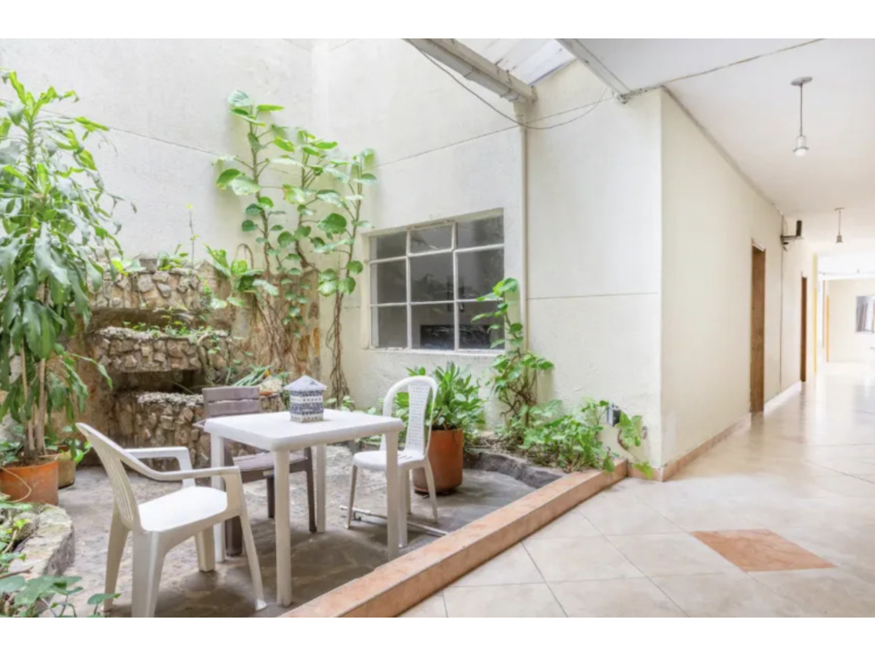 Casa Comercial En Lorena, Laureles Zona De Alta Valorización