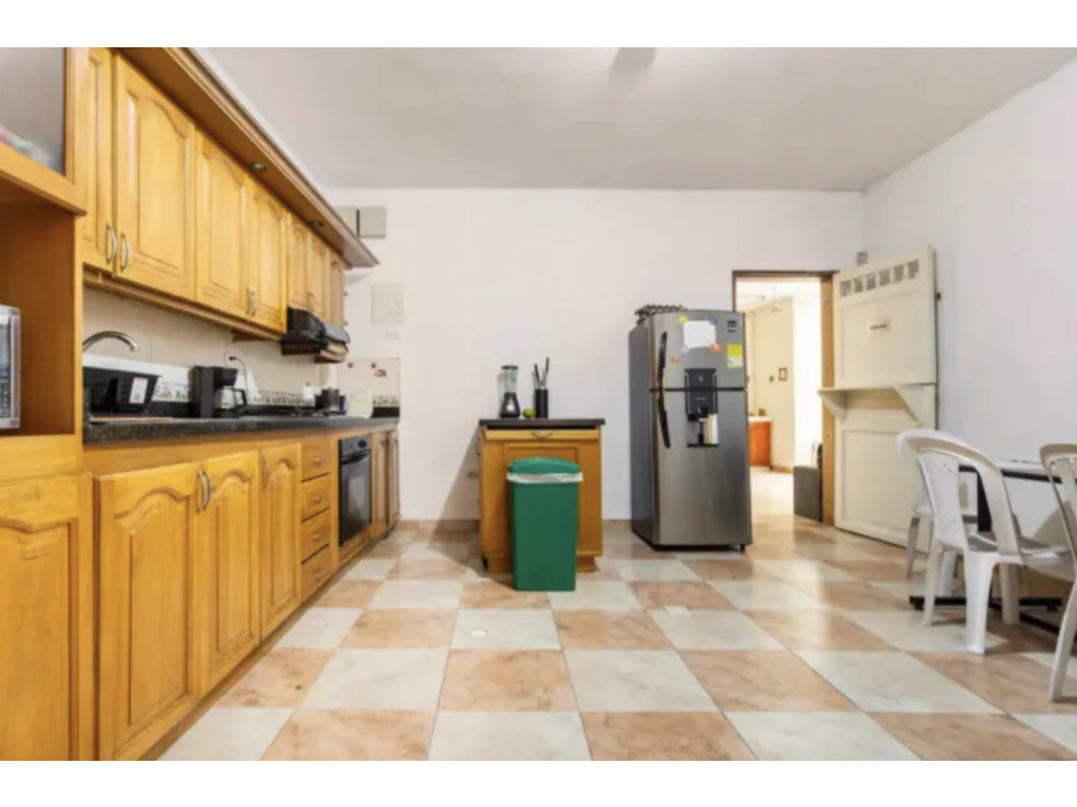 Casa Comercial En Lorena, Laureles Zona De Alta Valorización — foto 2
