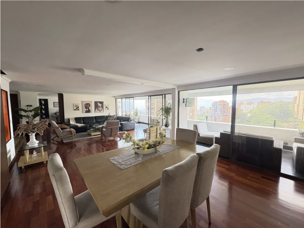 Exclusivo Apartamento De 300 M2 En La Loma Del Campestre — foto 2