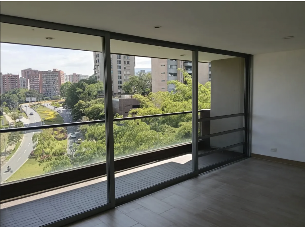 Exclusivo Apartamento En Venta En Los Balsos — foto 2