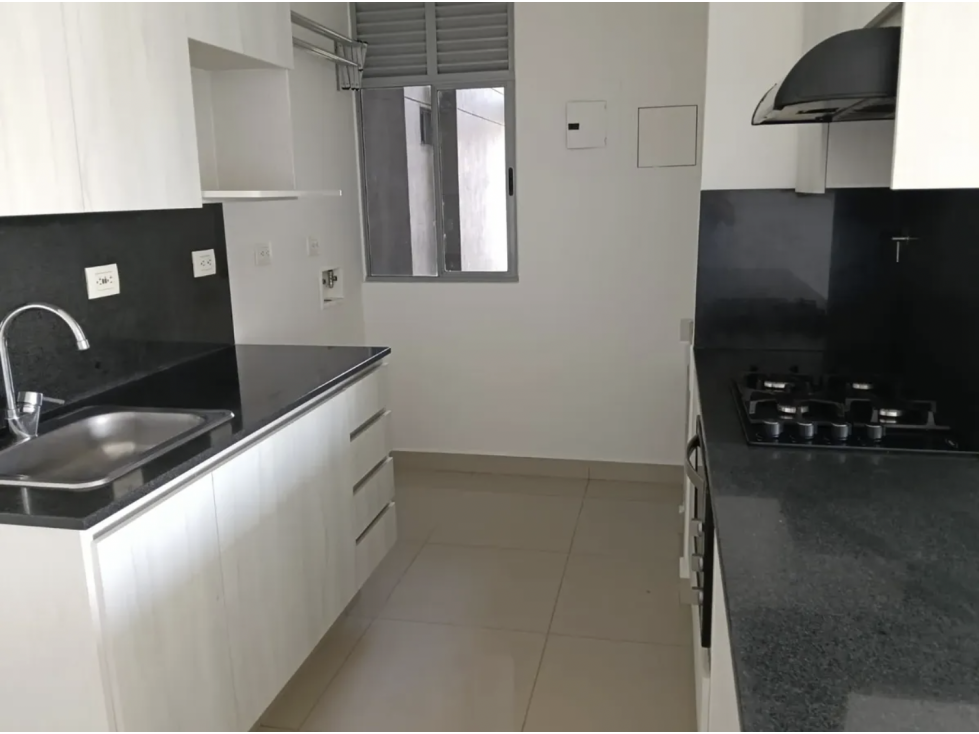 Exclusivo Apartamento En Venta En Los Balsos — foto 5
