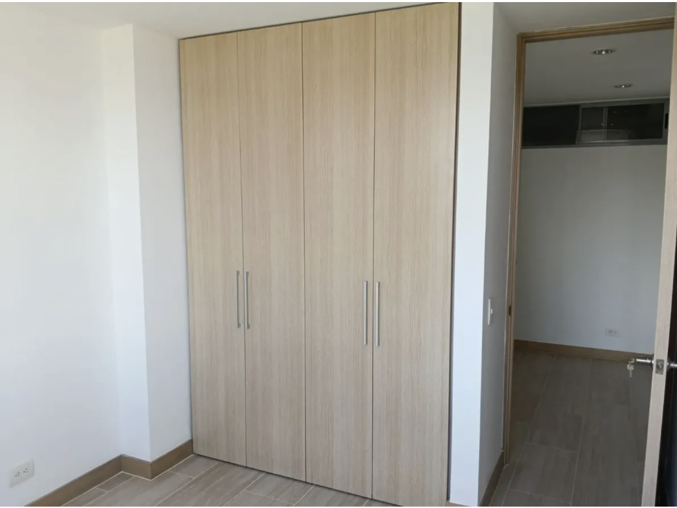 Exclusivo Apartamento En Venta En Los Balsos — foto 6